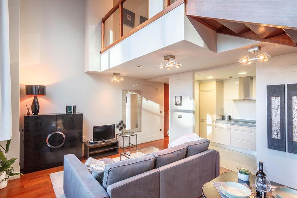 Apartmán Vivienda Turistica Duplex Isozaki-Guggenheim Bilbao Exteriér fotografie