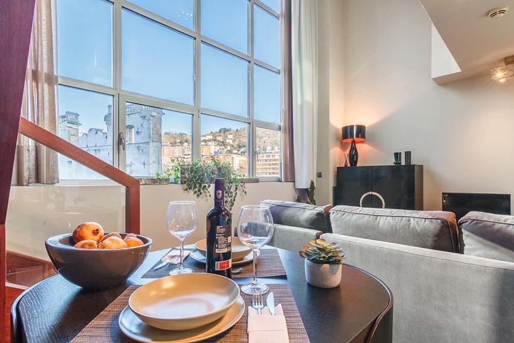 Apartmán Vivienda Turistica Duplex Isozaki-Guggenheim Bilbao Exteriér fotografie