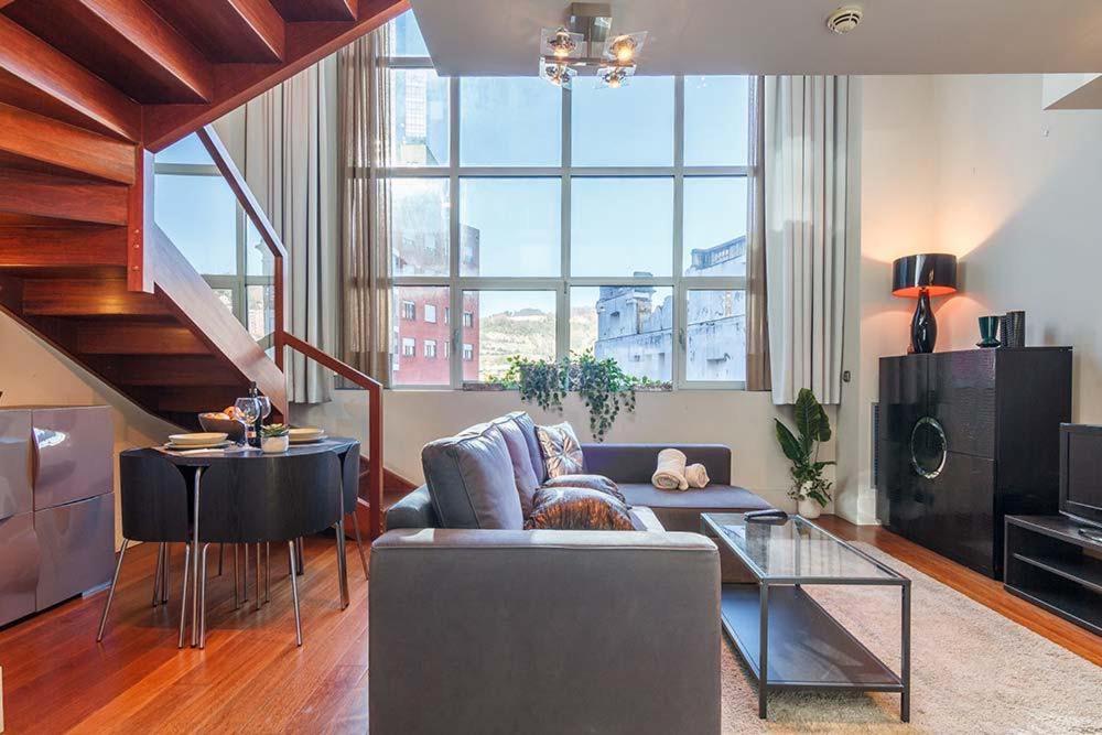 Apartmán Vivienda Turistica Duplex Isozaki-Guggenheim Bilbao Exteriér fotografie