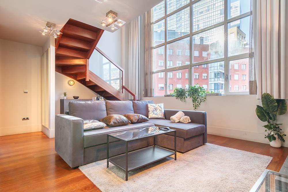 Apartmán Vivienda Turistica Duplex Isozaki-Guggenheim Bilbao Exteriér fotografie